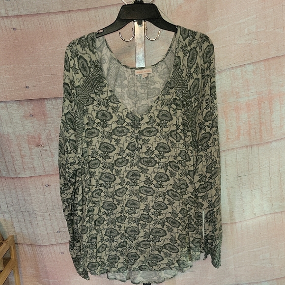 Knox Rose Tops - Knox Rose Olive Green Floral Blouse